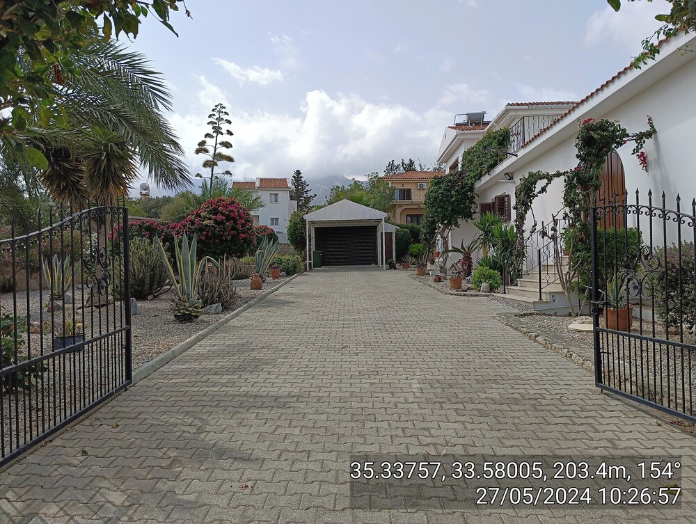 Photo 40