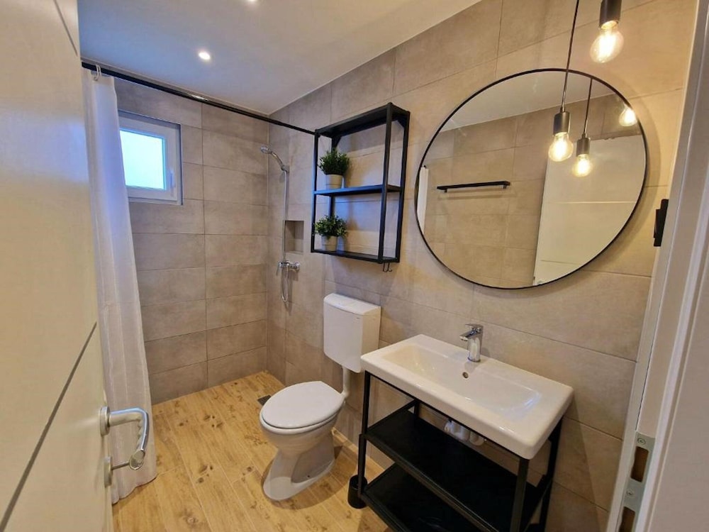 Charming Apartments Tome With Pool
