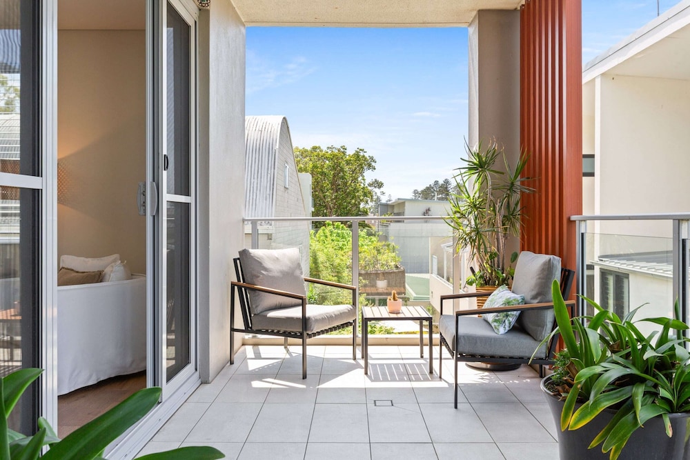 Seaside Retreat With Parking and Balcony