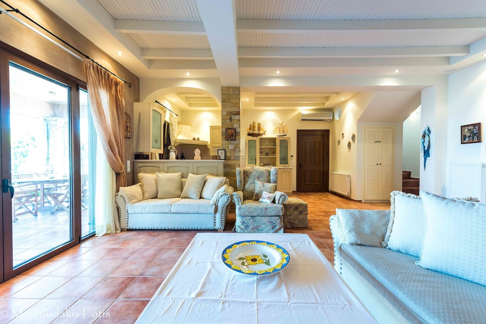 Unique Thasos Beach Villa photo 3