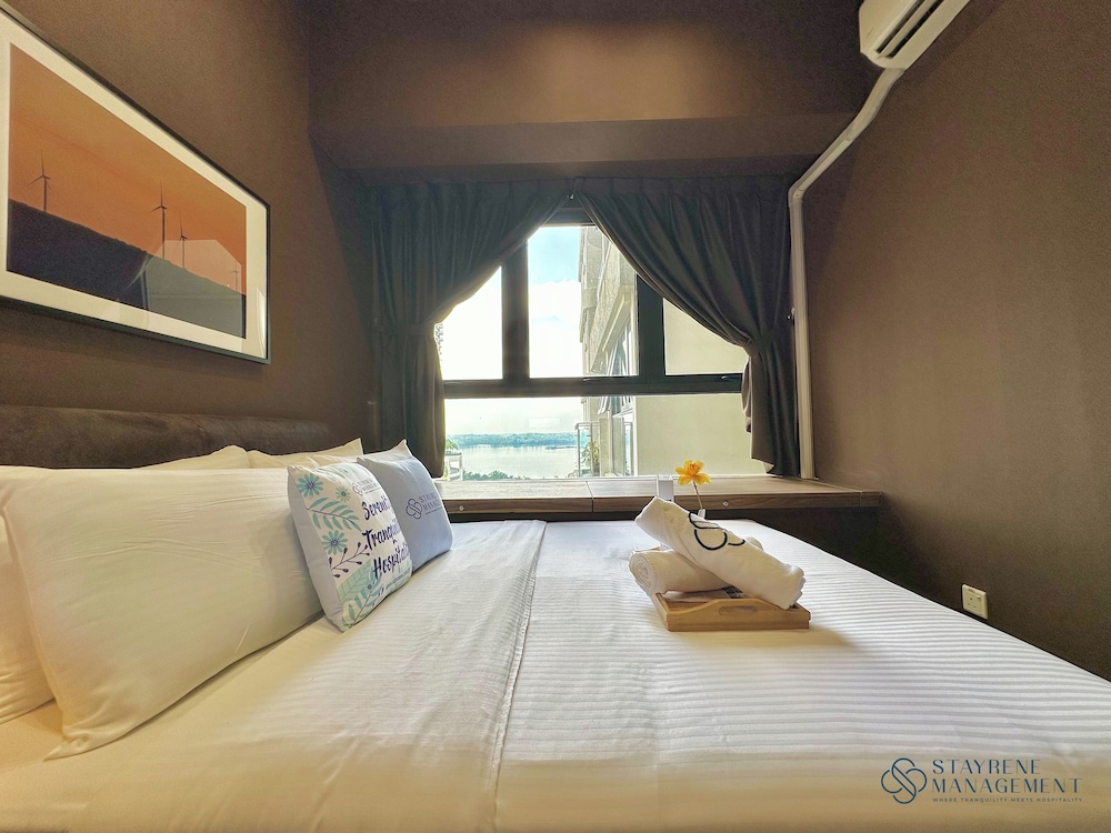 Country Garden Danga Bay Sea View Homestay by Stayrene