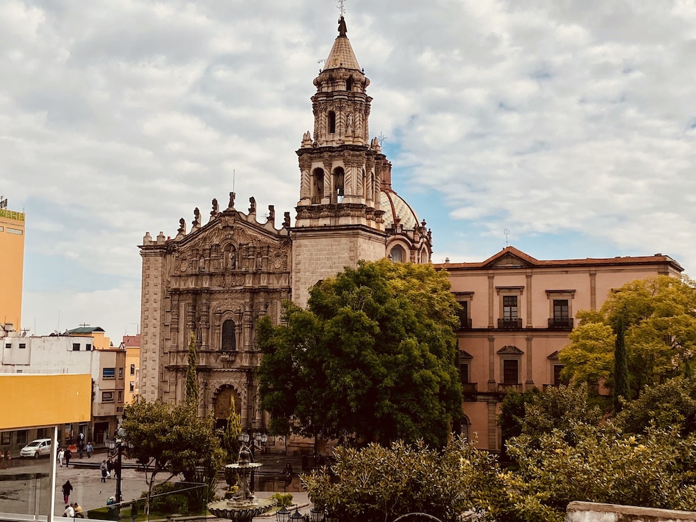 Hotel Posada del Carmen - Image 1