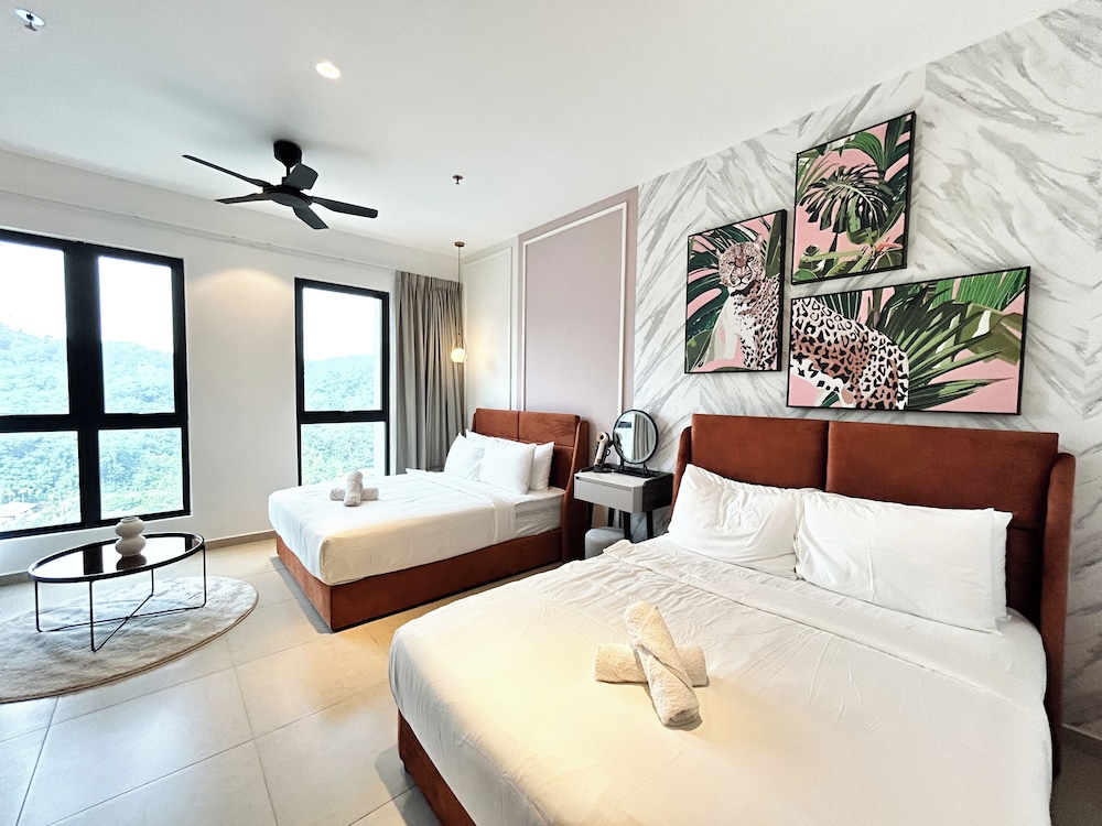 The Paxtonz by Manhattan Group