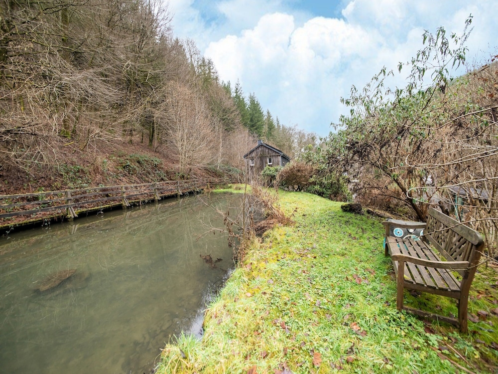 Riverside Retreat, Ardennes