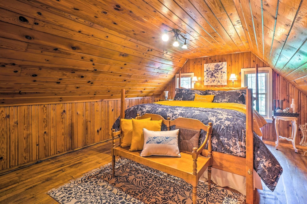 Dreamy Homestead Escape: Patio, Ranch On-site view 2