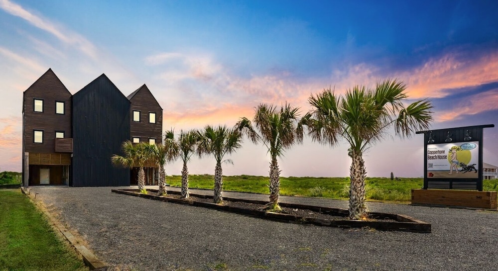 The Coppertone House 6 Bedroom Home