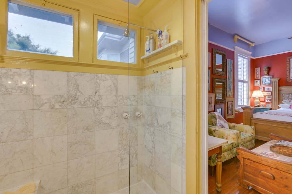 New Orleans Vacations - Lavish New Orleans Haven w/ Private Pool! - Property Image 13
