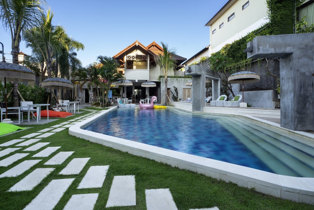 18 Suite Villa Loft by AMITHYA