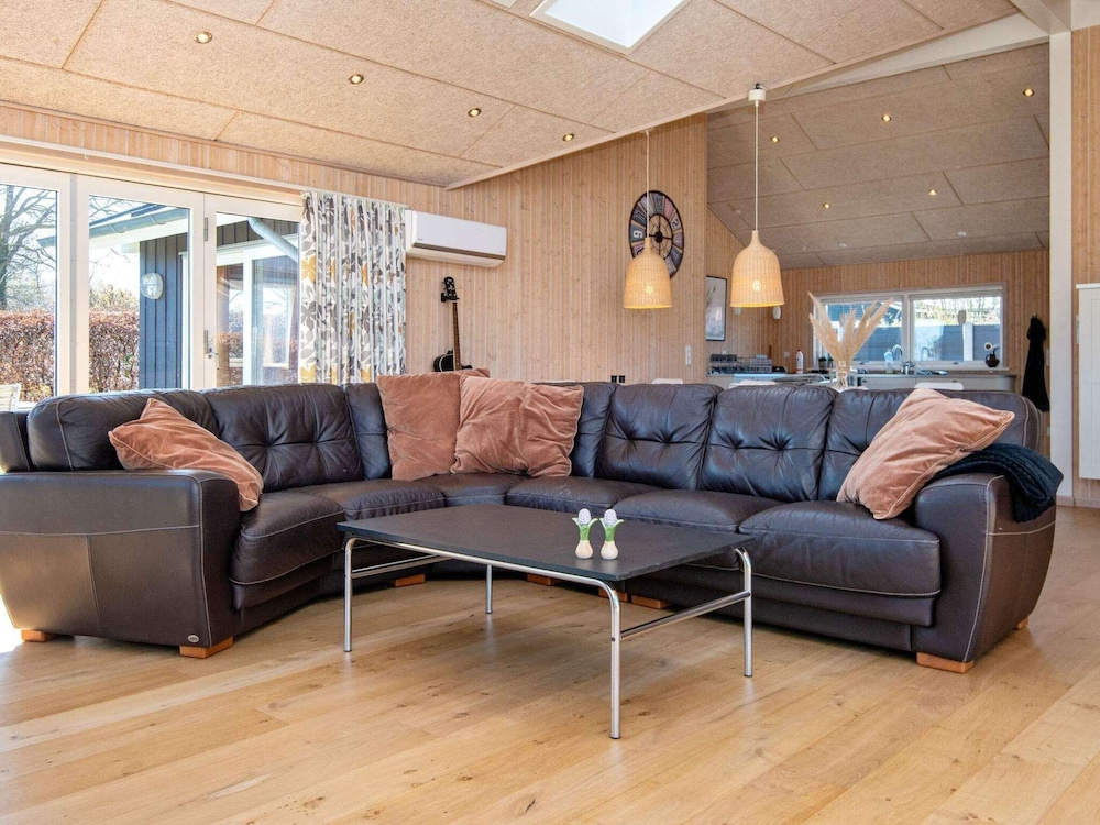 8 Person Holiday Home in Juelsminde-by Traum view 4