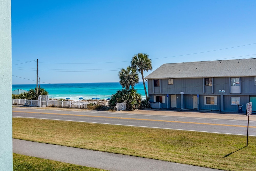 Gulf View 216