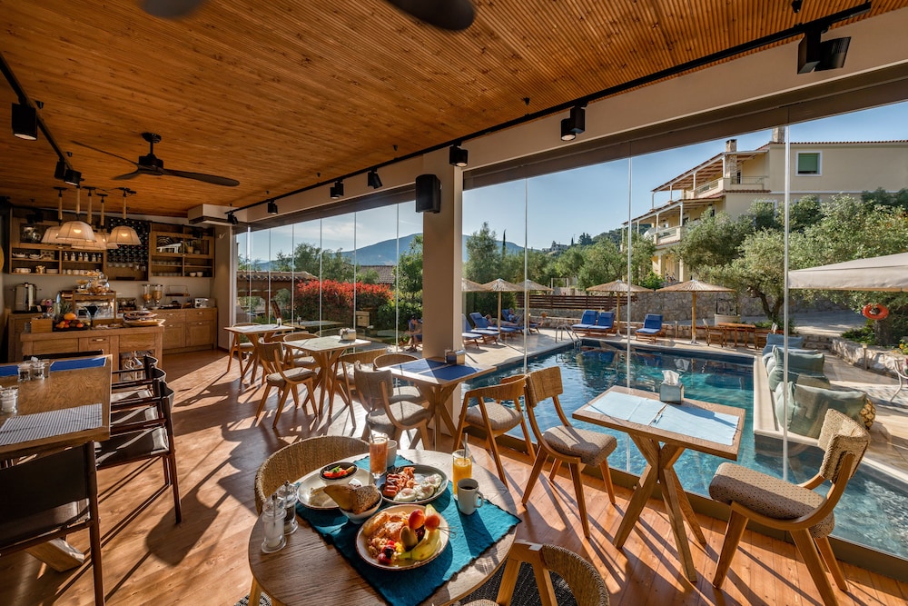 Anthemion Suites & Villas
