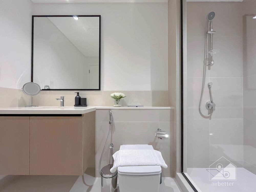 Burj Crown Luxury 2bedroom Balcony & View