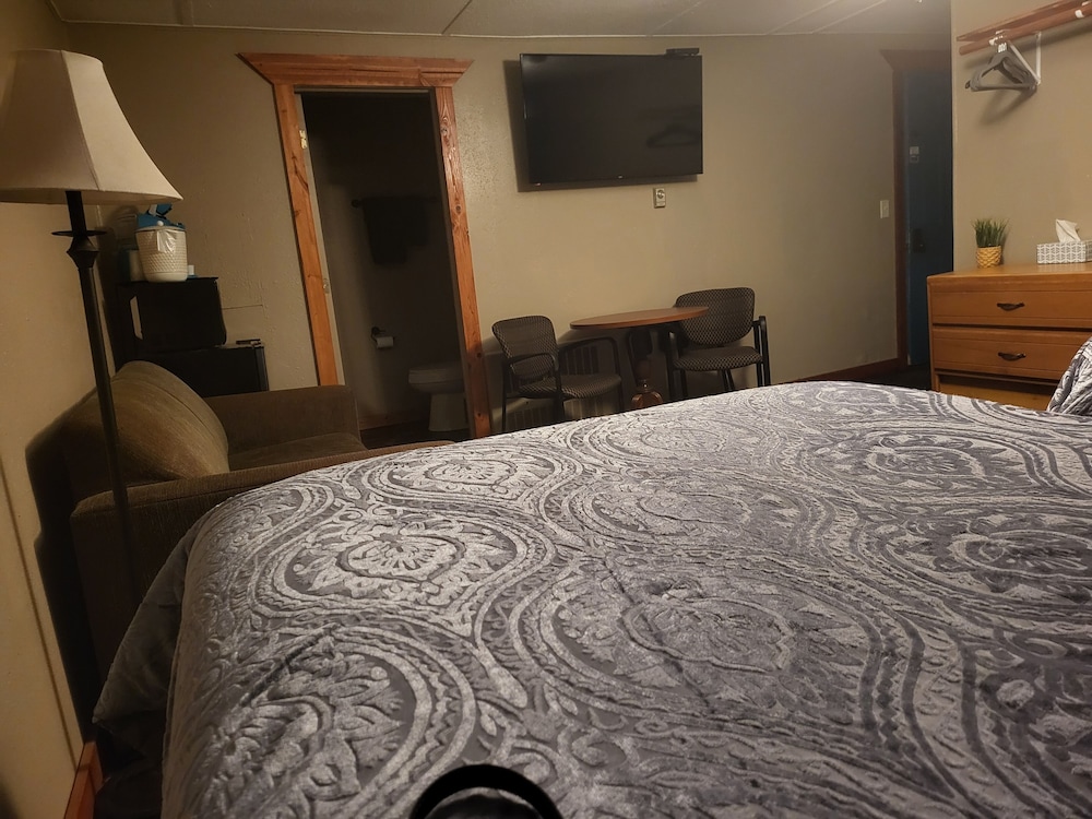 KJ's Inn and Suites By OYO Gettysburg U.S. Hwy 212