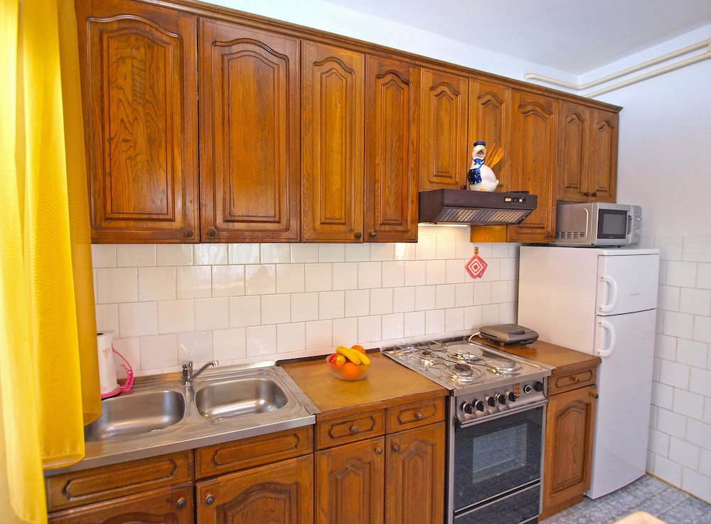 Apartment 1341 en Pula — kitchen