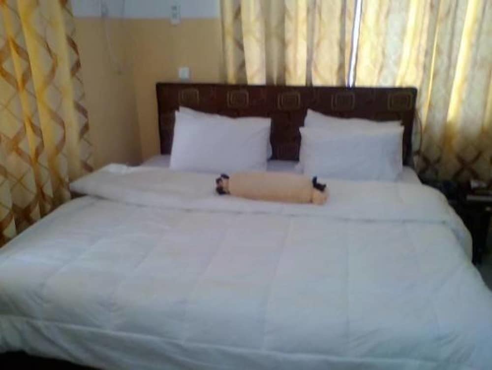 Photo 6
