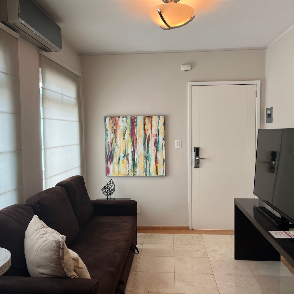 Arquimedes Art 105 I Spacious 1BR in Polanco — Mexico City