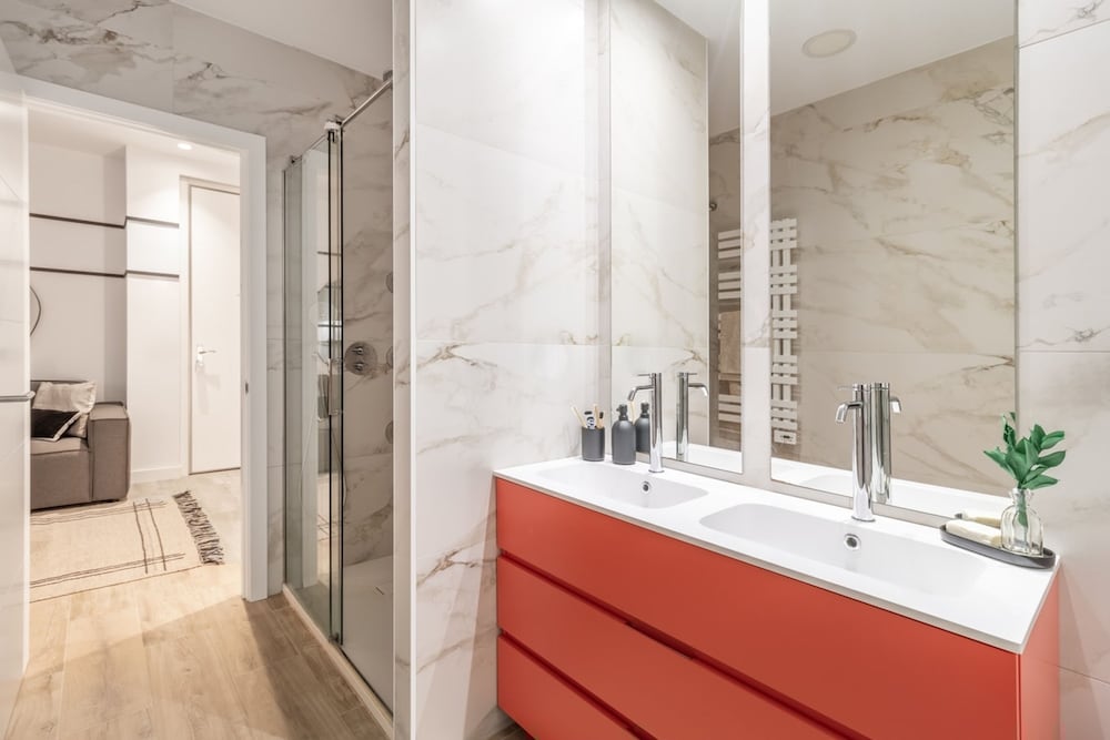 Emba - 2 Bedrooms Apartment in Lista