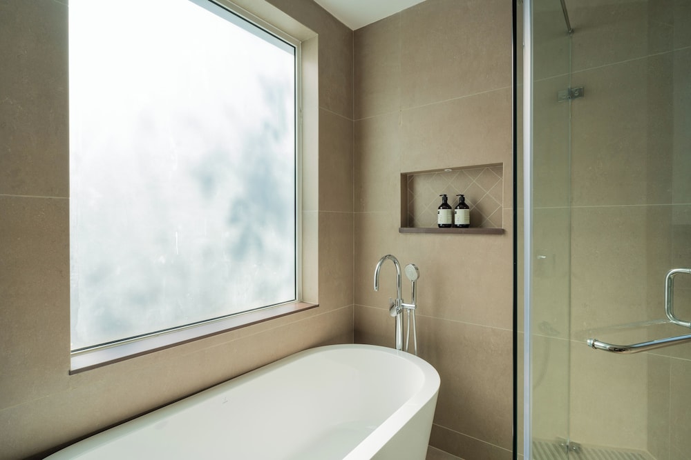 ELIVAAS Laguna Camellia | Luxe 4 BHK Villa Near Popular Beaches with Private Pool