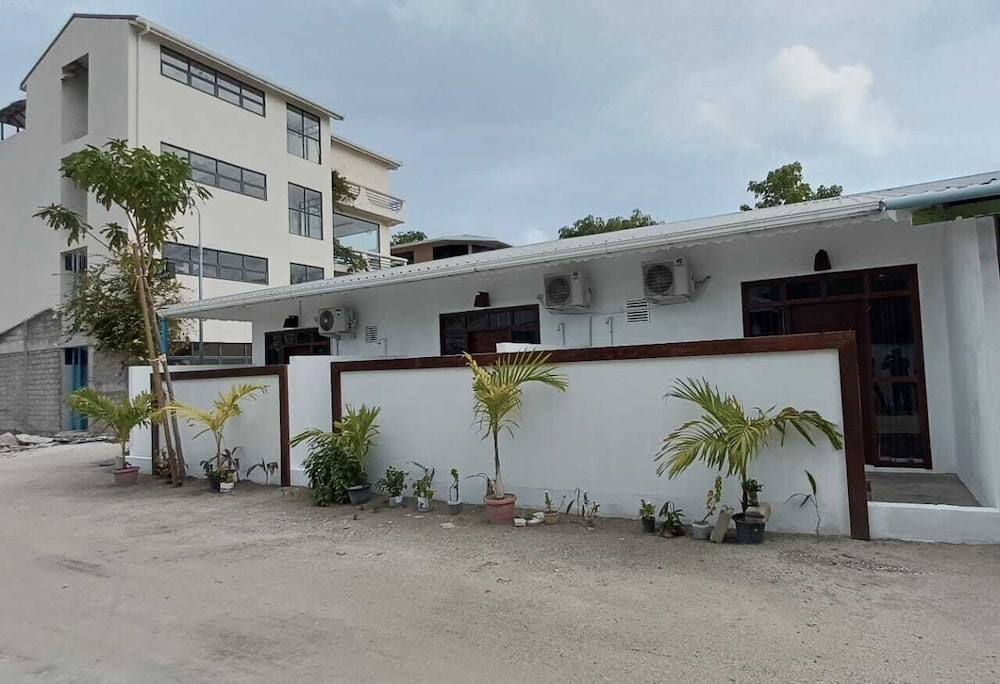 Luk inn at huraa