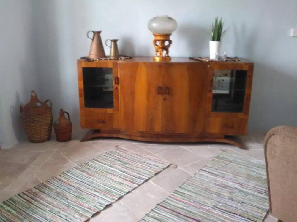 Immaculate 4-bed House in Pissouri view 4