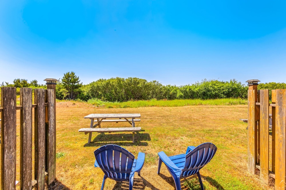 Shine On Condo in Ocean Shores