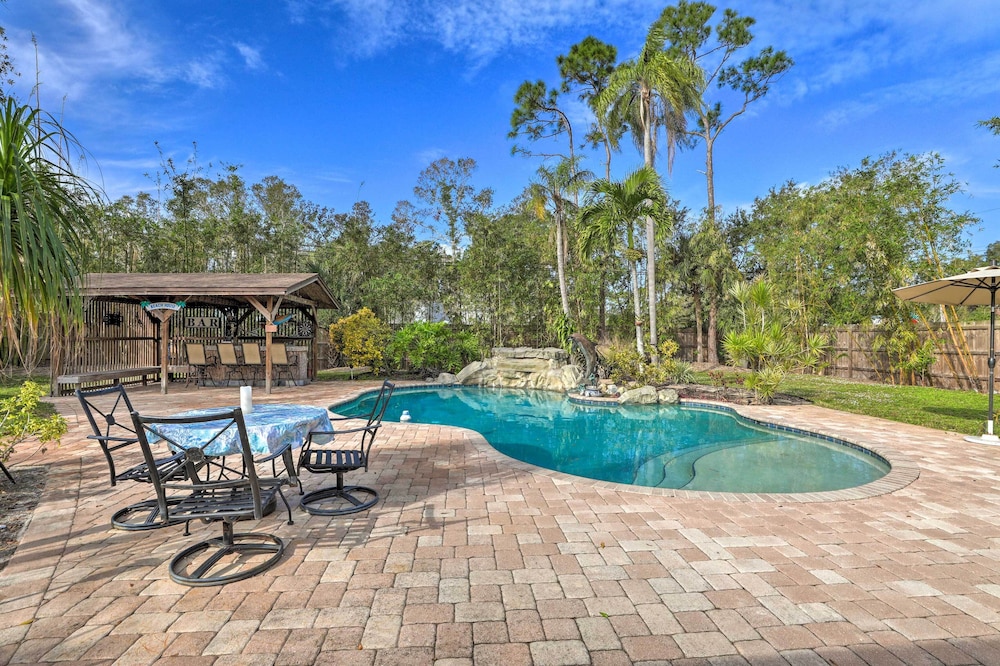 Sarasota Getaway w/ Private Pool & Backyard Oasis!