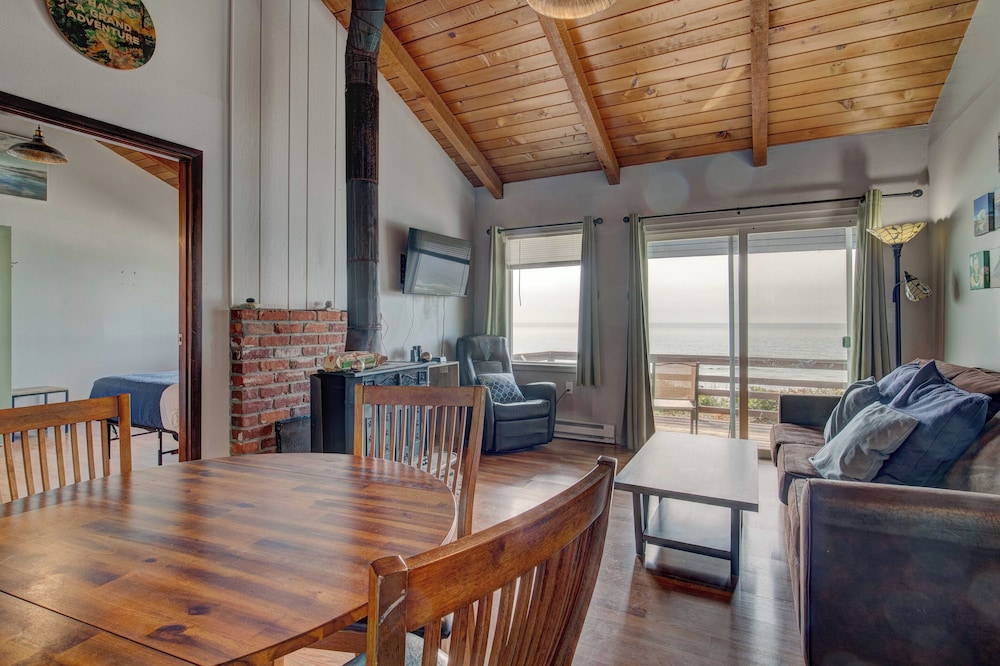 Moolack Shores Inn