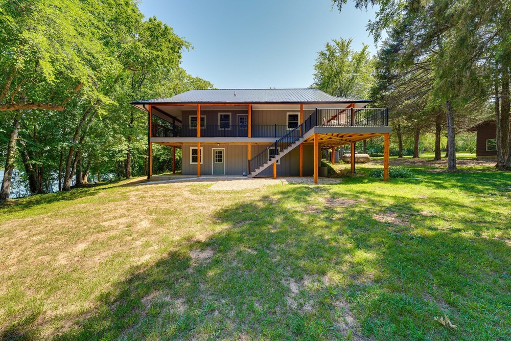 Table Rock Lake Vacation Rental With Swim Dock! view 5