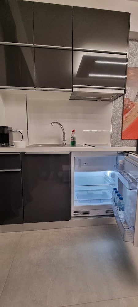 LUXSUITES