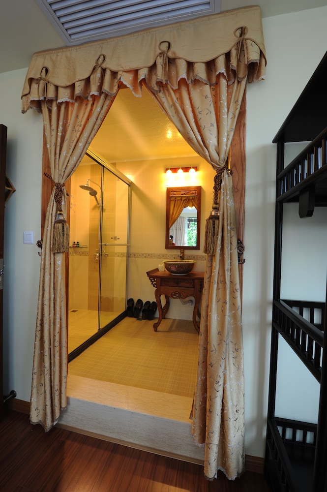 Yangshuo Riverview Hotel