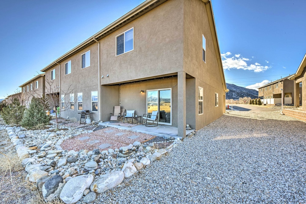Modern Poncha Springs Townhome w/ Mtn Views! view 3