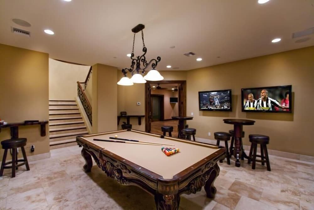 Bella Estate By Signature Vacation Rentals