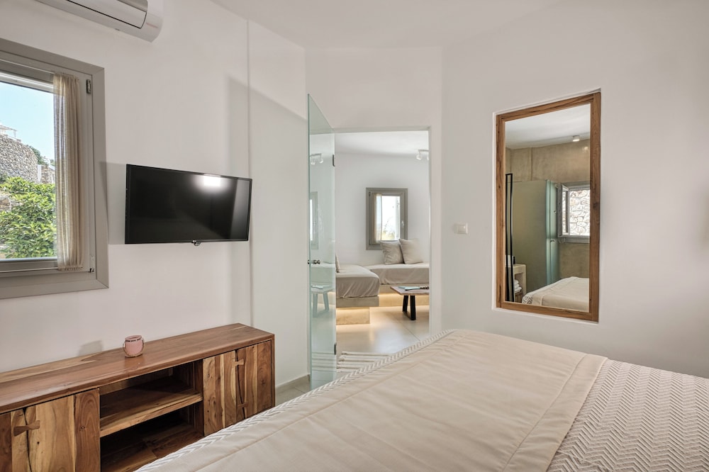 Aloft Suites Mykonos Island