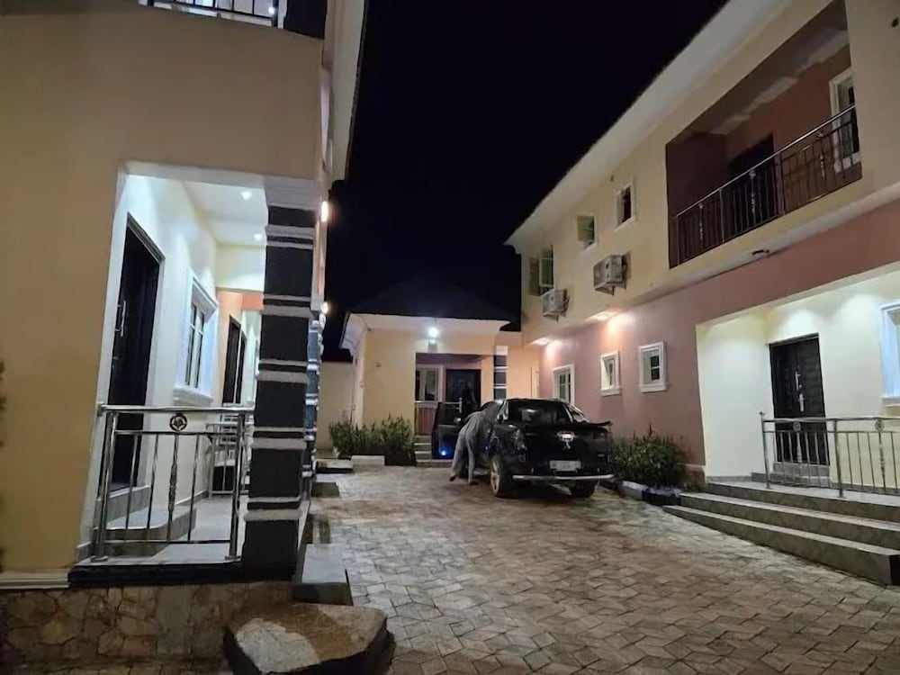 Morville Apartments