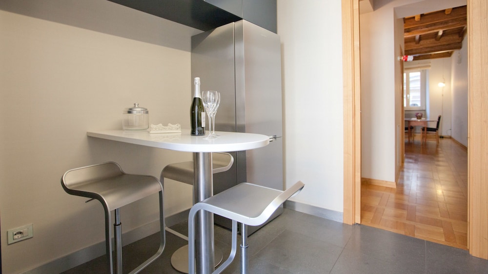 Rental in Rome Pantheon Suite