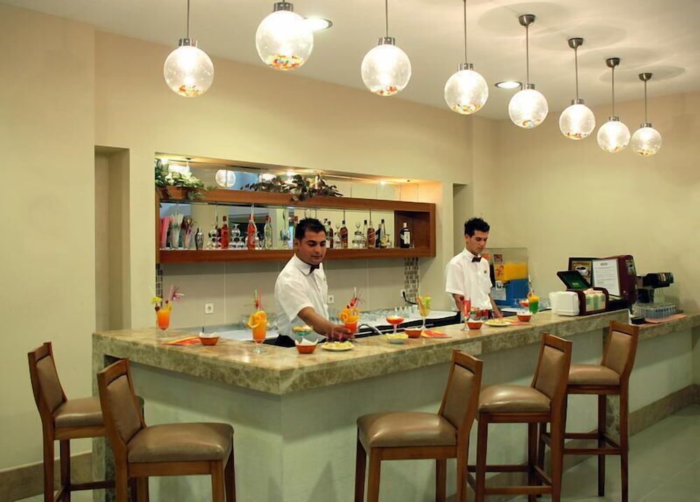 Side Breeze Hotel - All Inclusive
