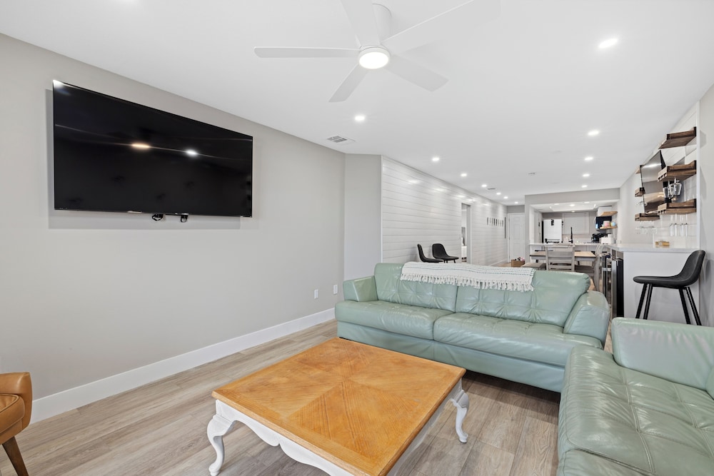 Gulf View Condominiums