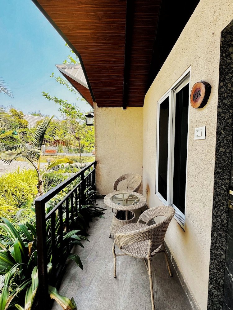Bird's Nest Resort - Shahapur