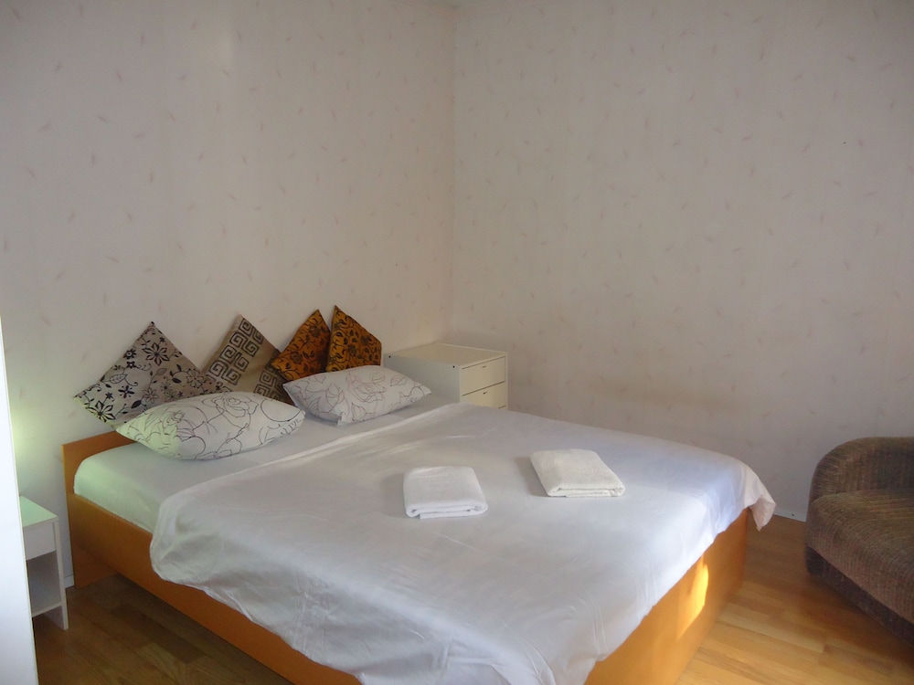 Apartments Krulenko 15
