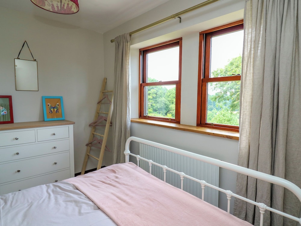 Oak Apple Cottage