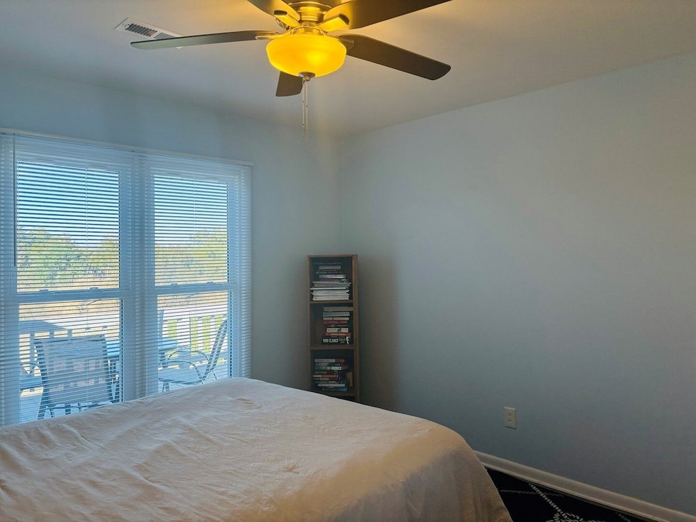 Plan Beach 2 Bedroom Home by RedAwning view 5