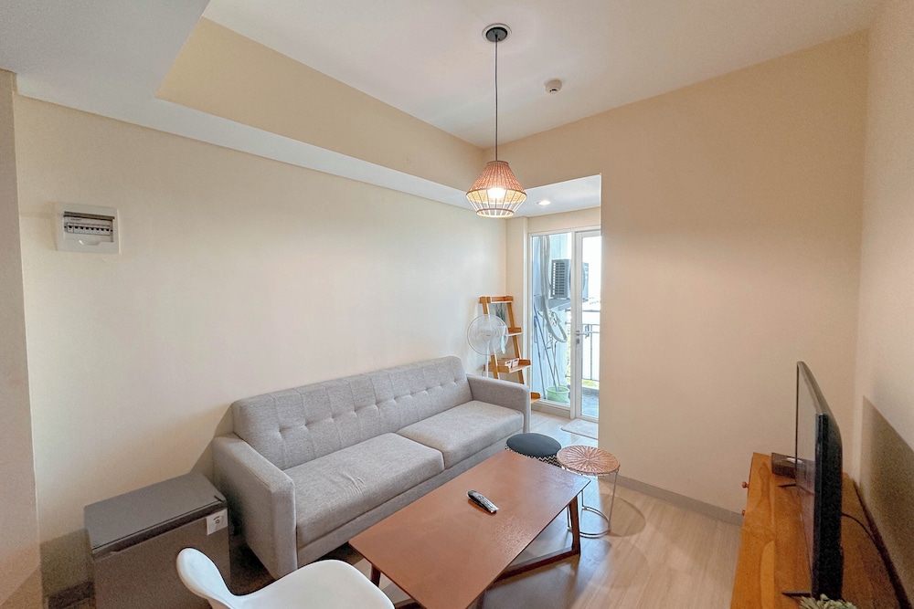 1Br Near Uinsa At Tamansari Papilio Apartment