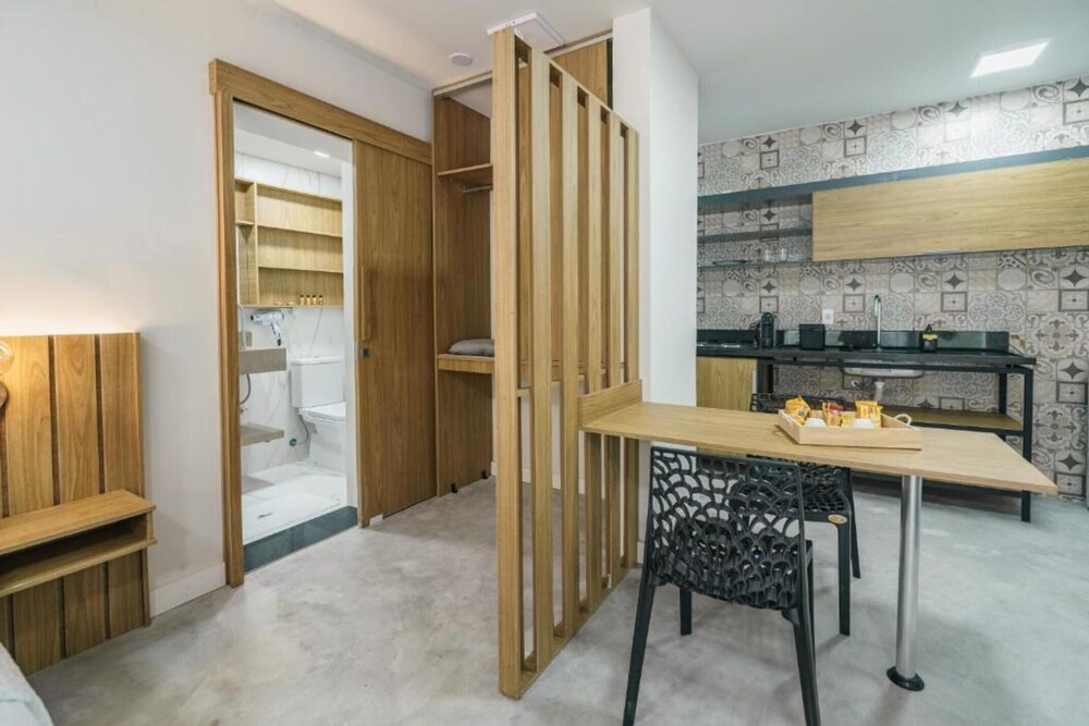 Loft's Green Island