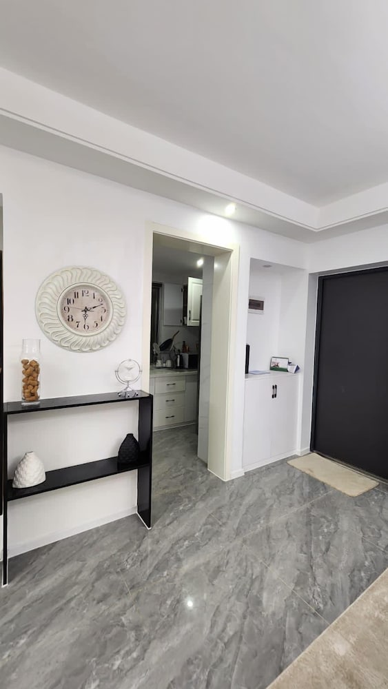 Da'Bryl Luxury Suites view 5