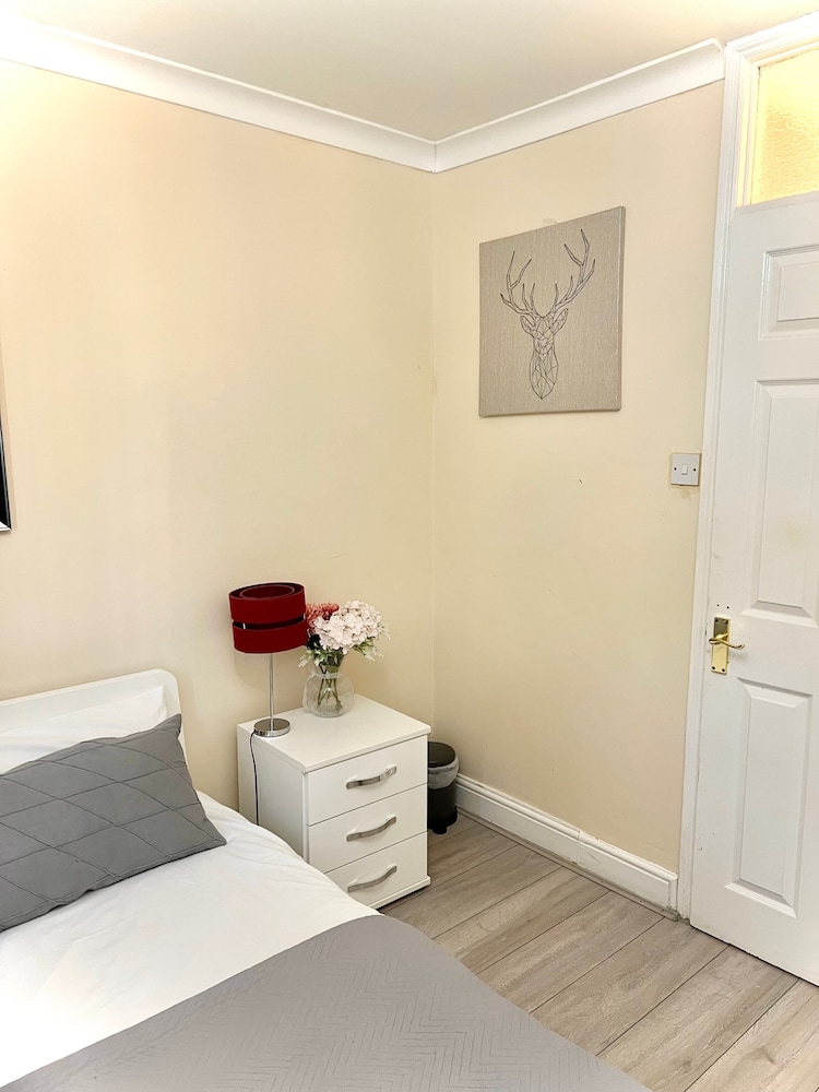 Cosy London Retreat Near Tower Bridge