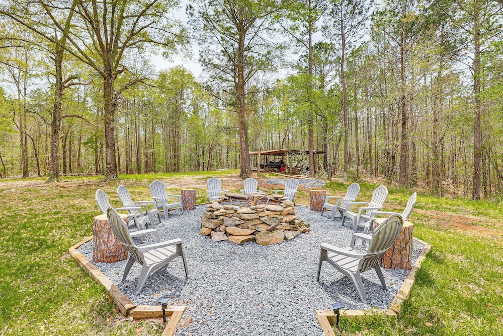 Fall & Football Vibes: Titus Retreat w/ Game Room