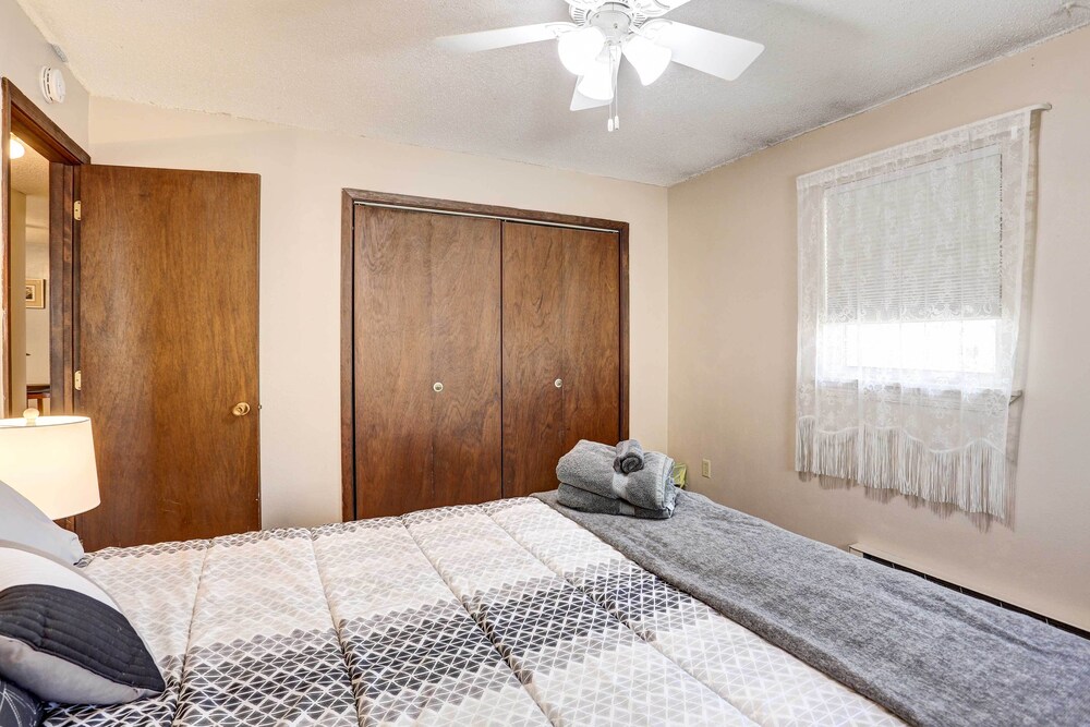 Pierre Vacations - Pierre Vacation Rental - 9 Mi to Oahe Dam! - Property Image 3