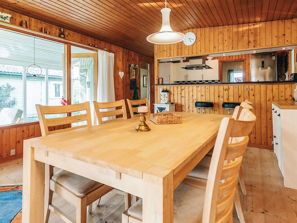 6 Person Holiday Home in Dannemare