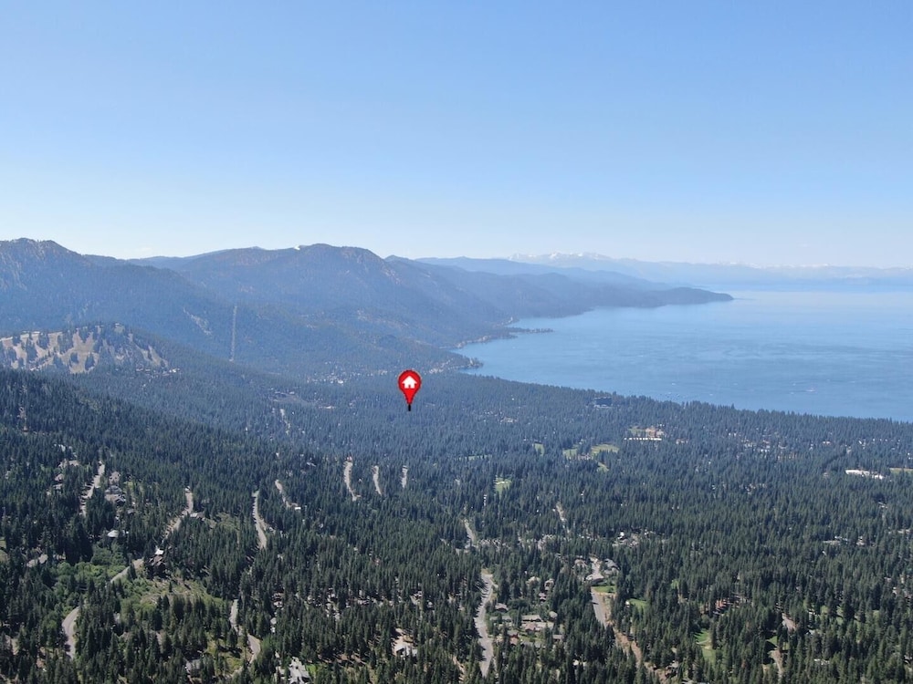 Sugar Pine 3 Bedroom Home by RedAwning view 4