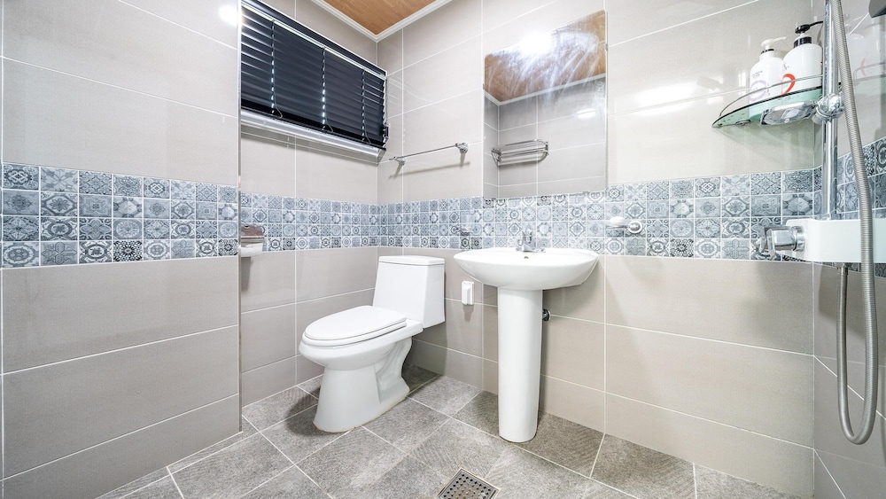 Chuncheon Namiseom pet Friendly Pension